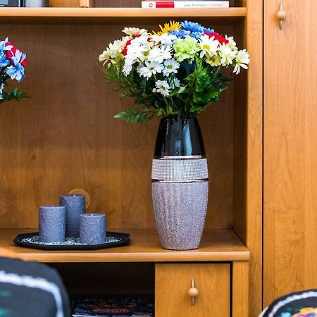 Rentplanet - Apartament Topolowa Краков Экстерьер фото